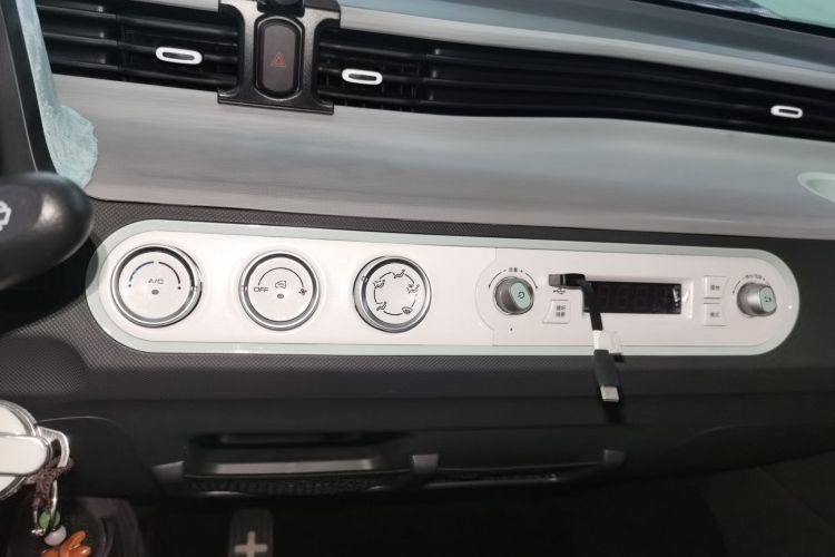 五菱汽车 宏光MINIEV 2022款 马卡龙臻享款 磷酸铁锂局部细节16