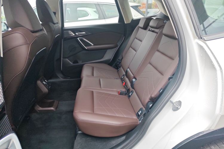 宝马X1 2024款 sDrive25Li X设计套装中控内饰21