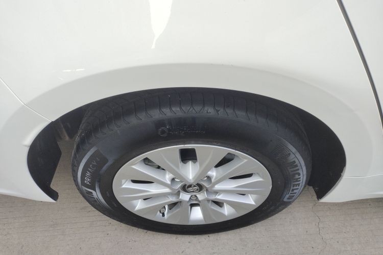 丰田 卡罗拉 2021款 1.2T S-CVT 精英版车身外观6008