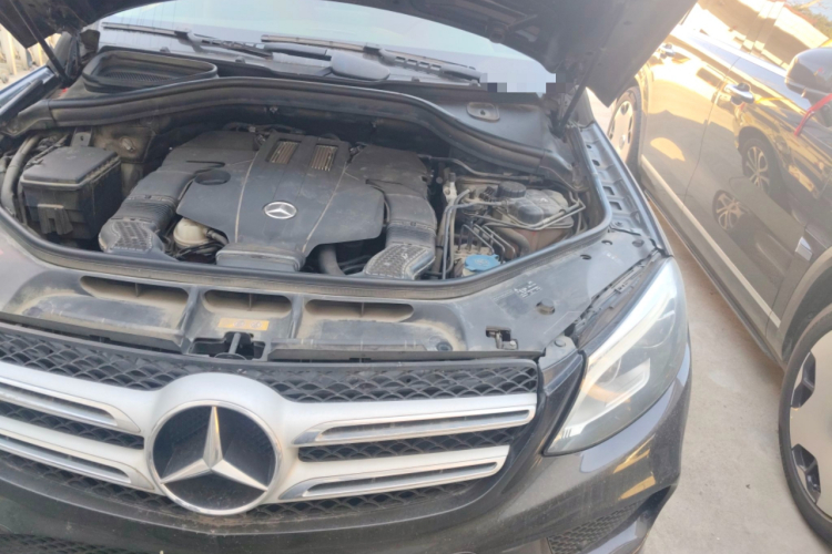 奔驰GLE 2016款 GLE 320 4MATIC 动感型局部细节9007