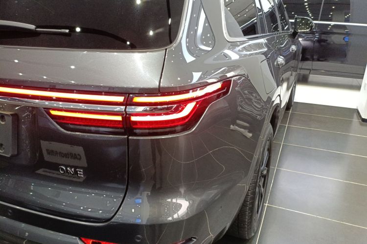 理想汽车 理想ONE 2021款 增程6座版车身外观9