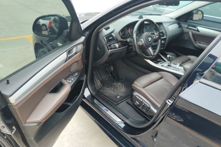 宝马X4 2016款 xDrive20i M运动型中控内饰20