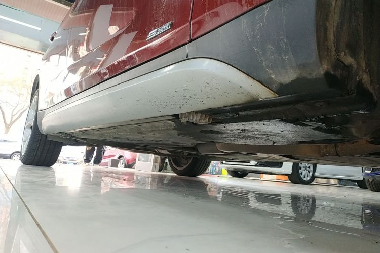 宝马X1 2014款 sDrive18i X设计套装局部细节9001