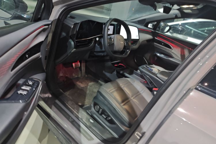 红旗EH7 2024款 820 Pro中控内饰7003