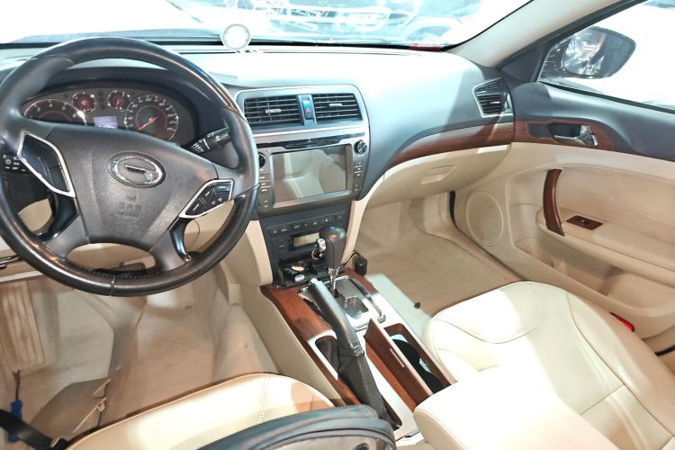 广汽传祺 传祺GA5 2013款 1.8T 自动尊贵版中控内饰16