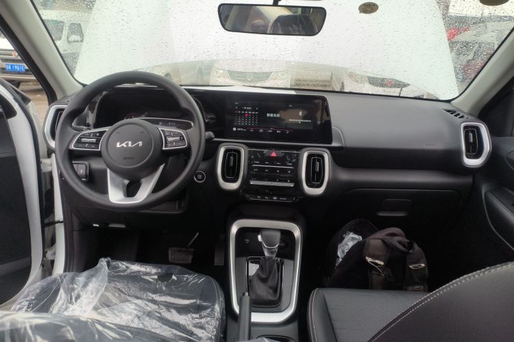 起亚 索奈 2024款 1.5L 舒适版局部细节16