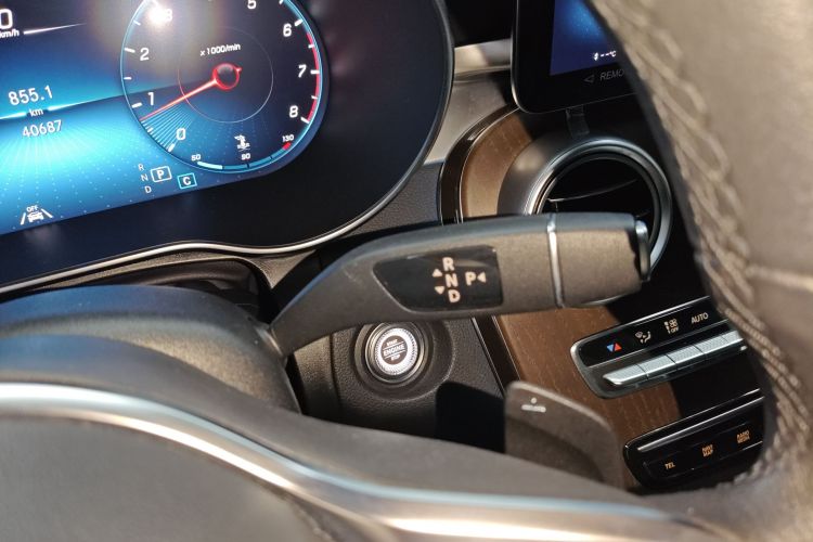 奔驰GLC 2022款 改款 GLC 300 L 4MATIC 动感型中控内饰18