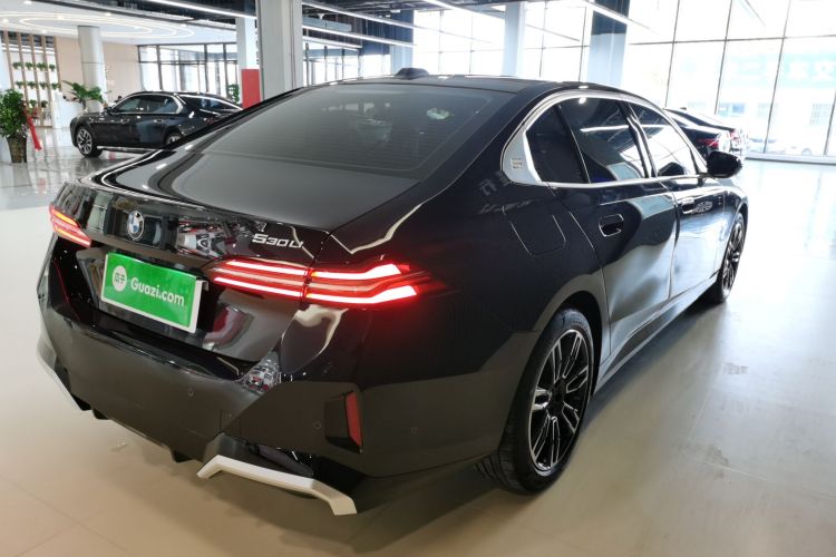 宝马5系 2024款 530Li 领先型 M运动套装车身外观6005