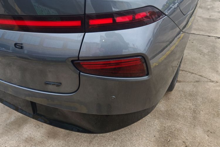 小鹏P7 2022款 480N+车身外观6006