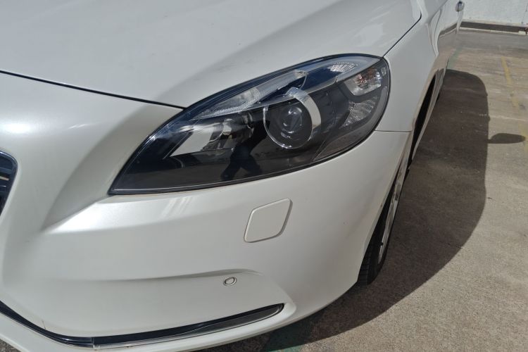 沃尔沃V40 2016款 T4 智雅版局部细节36