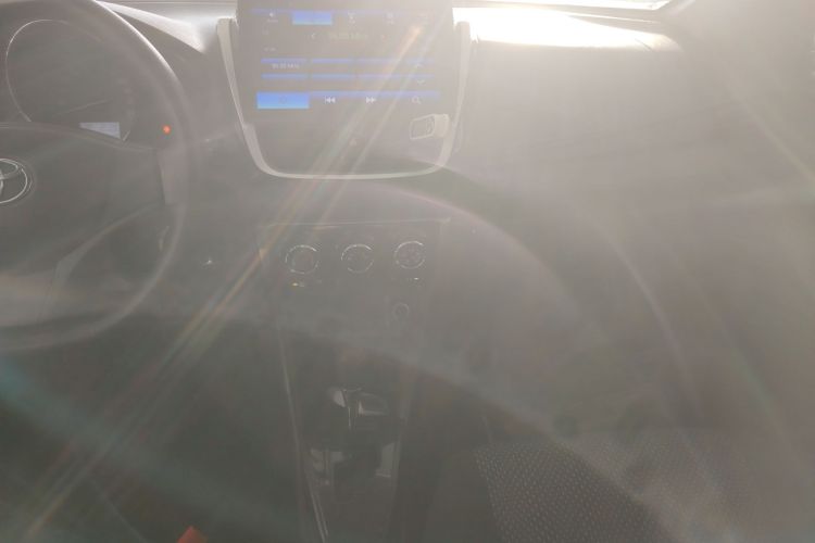 丰田 威驰FS 2017款 1.5L CVT锋驰版局部细节16