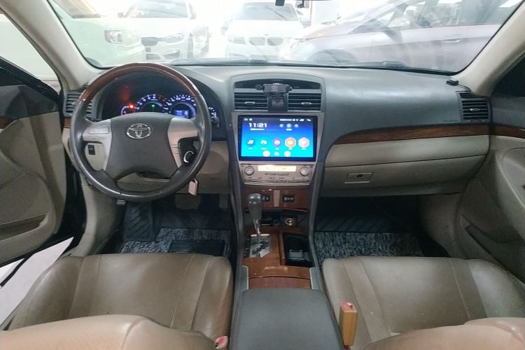 丰田 凯美瑞 2013款 200G 经典豪华版中控内饰12