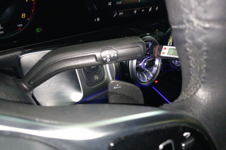 奔驰GLB 2022款 改款二 GLB 200 时尚型中控内饰18