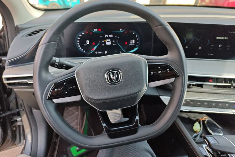 长安 逸动 2023款 畅享版 PLUS 蓝鲸NE 1.4T GDI DCT尊贵版局部细节13