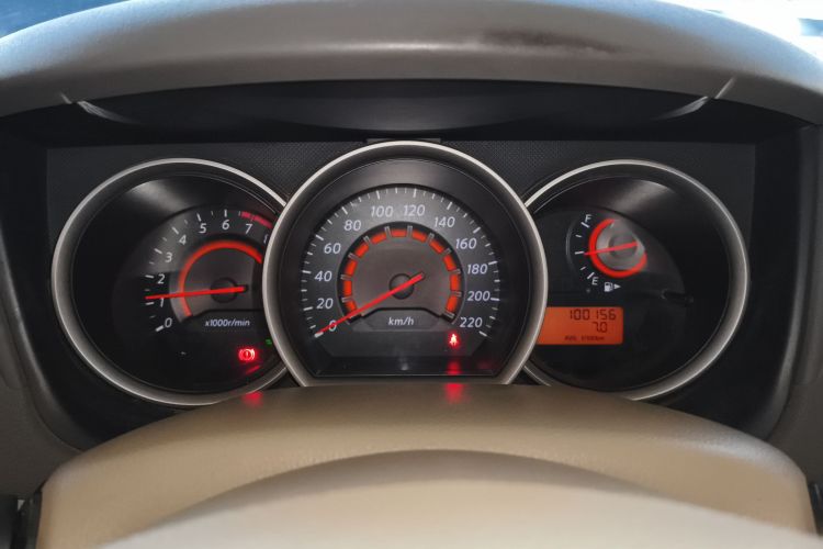 日产 轩逸 2012款 经典 1.6XE 手动舒适版中控内饰14