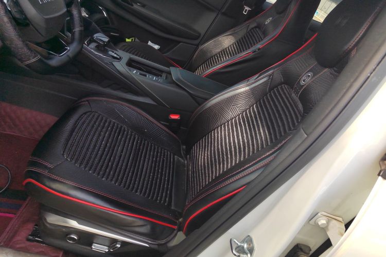 领克06 2023款 Remix 1.5T 劲Halo中控内饰19