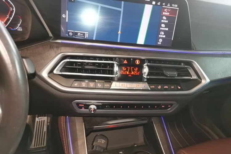 宝马X5(进口) 2020款 xDrive30i M运动套装中控内饰16