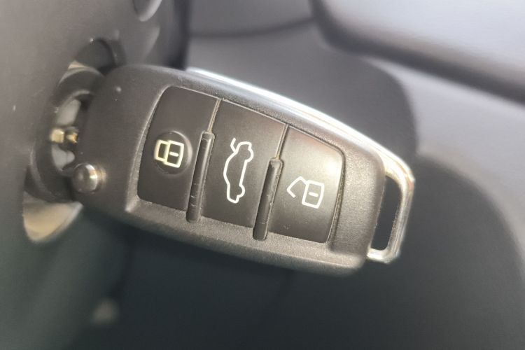 奥迪Q3 2017款 35 TFSI 时尚型中控内饰7001