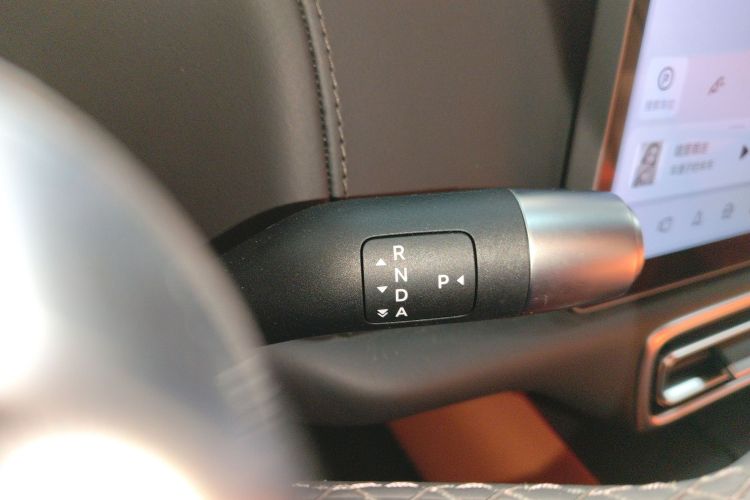 理想汽车 理想L7 2023款 Pro中控内饰18