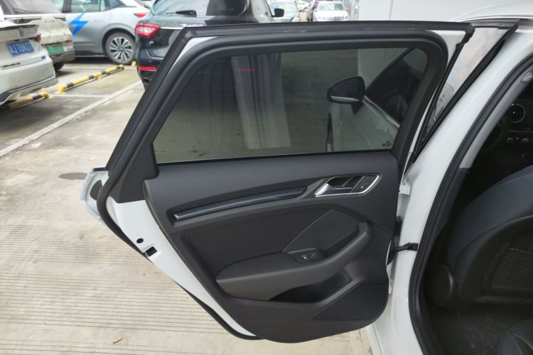 奥迪A3 2020款 Sportback 35 TFSI 时尚型 国V中控内饰7008