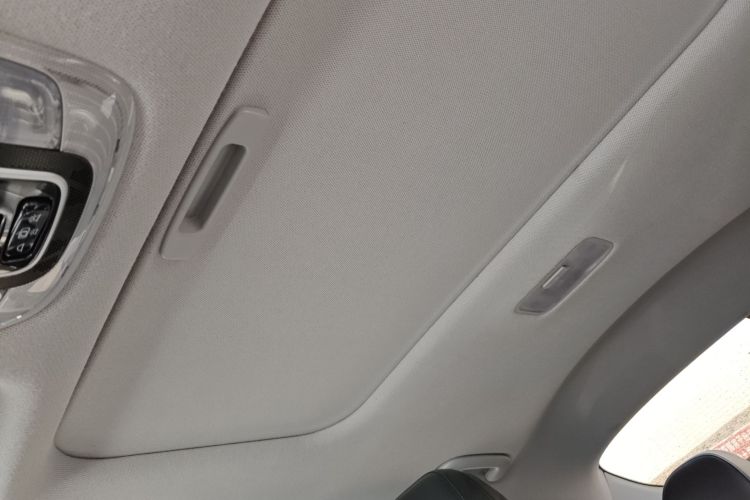 现代 伊兰特 2021款 1.5L CVT LUX尊贵版局部细节22