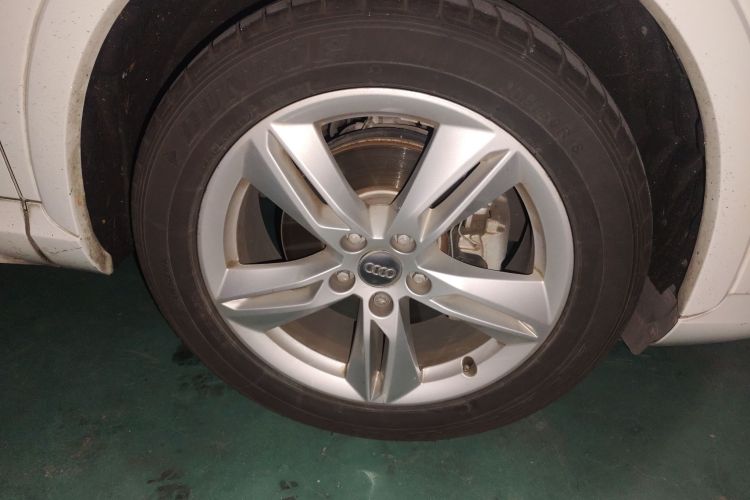 奥迪Q3 2017款 30 TFSI 风尚型车身外观10