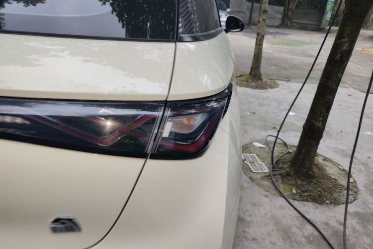 比亚迪 海豚 2021款 405km 时尚版车身外观6006