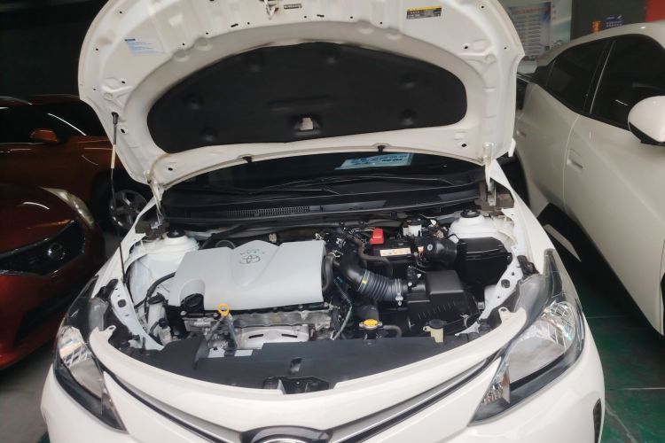 丰田 威驰FS 2017款 1.5L CVT锋驰版机舱底盘24