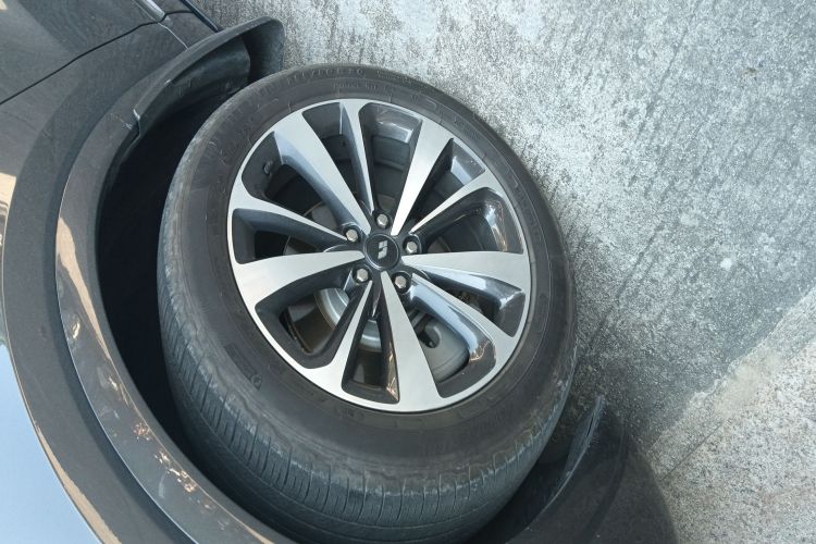 理想汽车 理想ONE 2021款 增程6座版车身外观6007