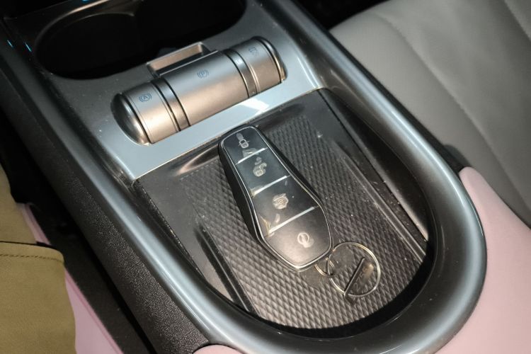 比亚迪 海豚 2023款 420km 时尚版中控内饰7001