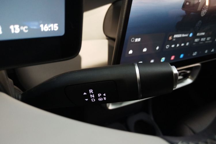 零跑汽车 零跑B10 2025款 510悦享版中控内饰18