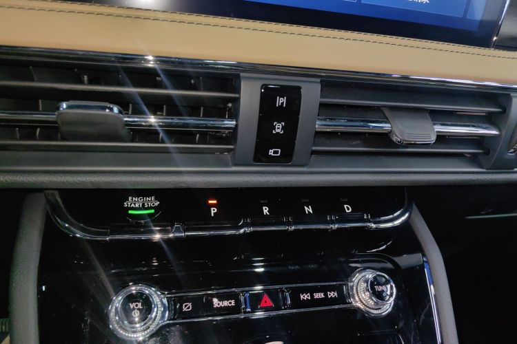 林肯 冒险家 2020款 2.0T 四驱尊雅版局部细节18