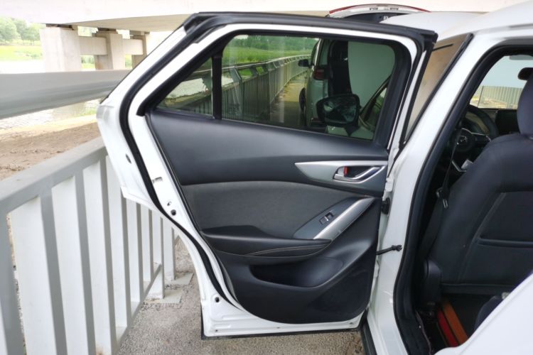 马自达CX-4 2018款 2.0L 自动两驱蓝天活力版 国VI中控内饰49