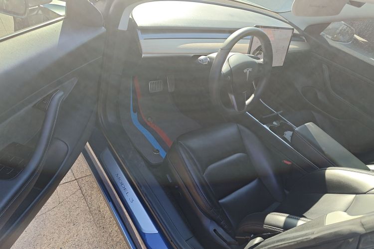 特斯拉 Model 3 2020款 改款 长续航后轮驱动版中控内饰20