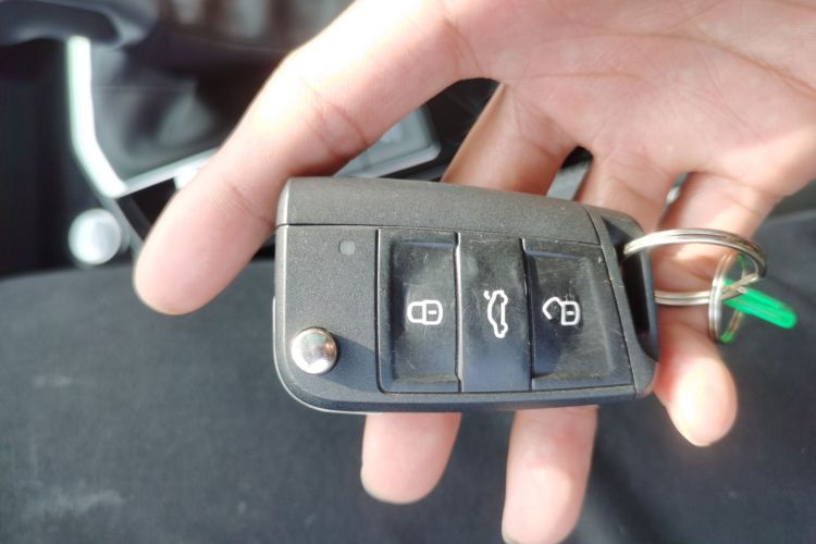 大众 探岳 2023款 330TSI 两驱豪华Plus进阶版中控内饰11