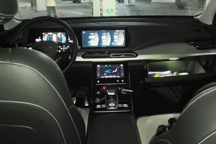 北京汽车 北京X7 2020款 1.5TD DCT致尚版中控内饰12