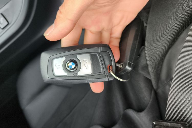 宝马3系 2017款 320Li 时尚型中控内饰7001