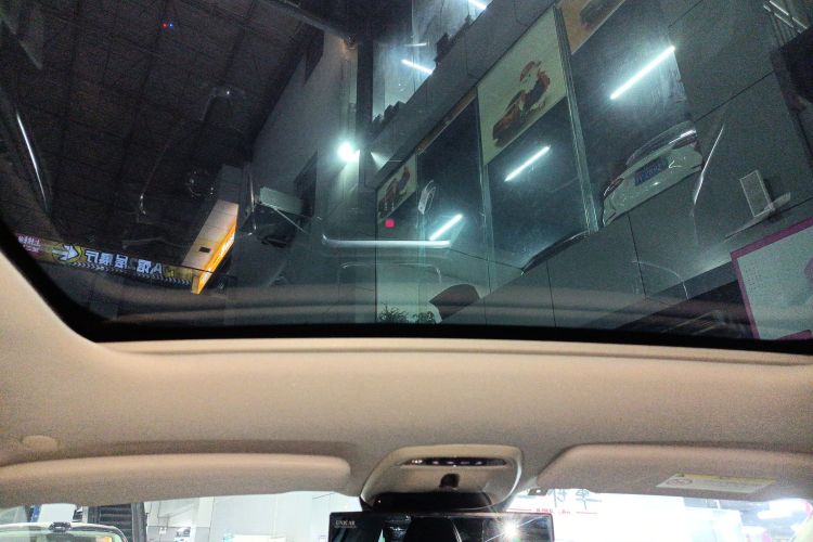 沃尔沃V40 2016款 T3 智逸版中控内饰22