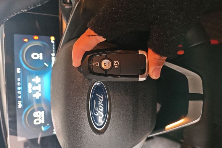 福特 福睿斯 2021款 1.5L 自动钻石版中控内饰11