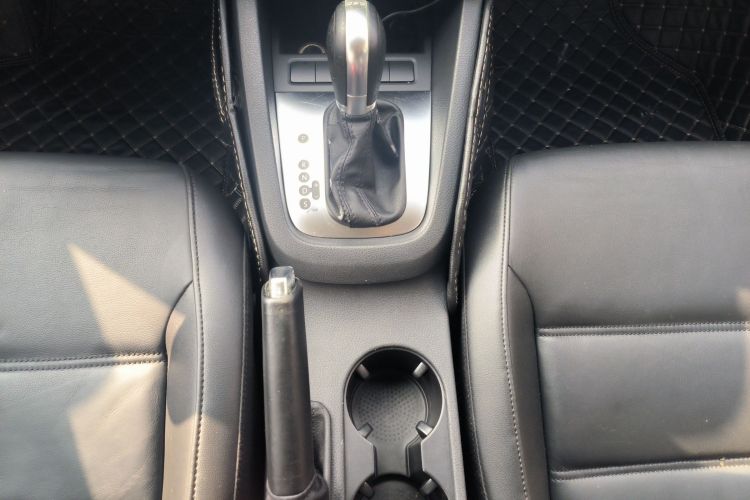 大众 速腾 2014款 改款 1.4TSI 自动豪华型中控内饰18