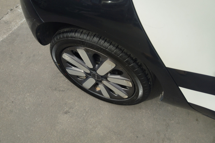 欧拉黑猫 2021款 351km 标准型车身外观6003