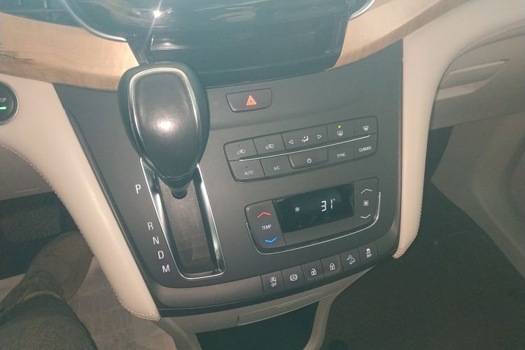 别克GL8 2017款 ES 28T 舒适型 国V局部细节18