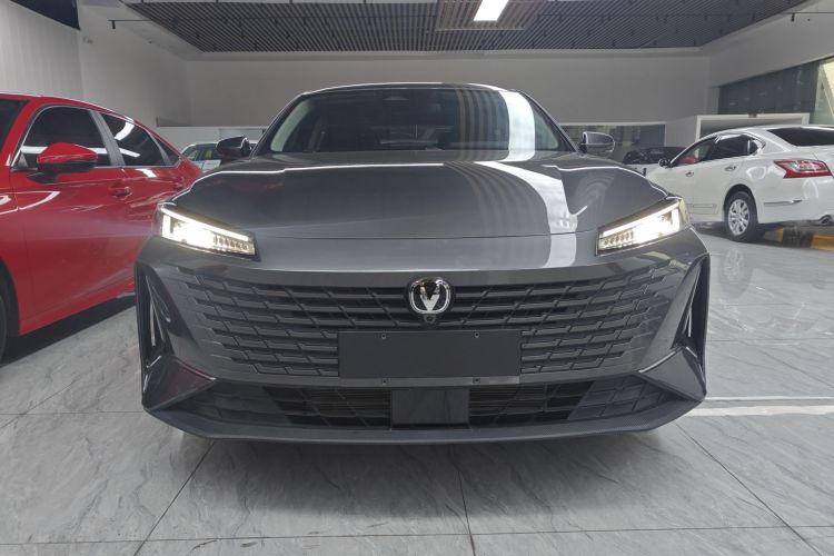 长安 逸达 2023款 蓝鲸NE 1.5T GDI DCT旗舰型车身外观6001