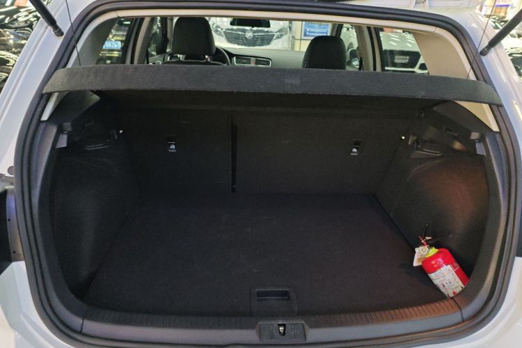 大众 高尔夫 2018款 1.6L 自动舒适型局部细节23