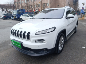 Jeep 自由光 2016款 2.4L 领先版