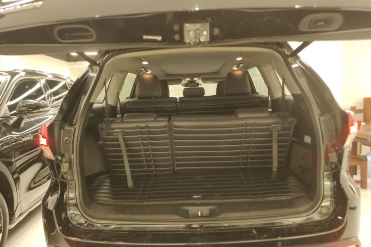 丰田 汉兰达 2018款 2.0T 四驱豪华版 7座 国V局部细节23