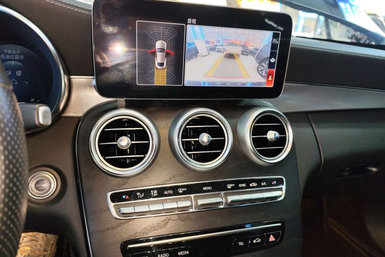 奔驰C级(进口) 2021款 C 200 轿跑车局部细节16