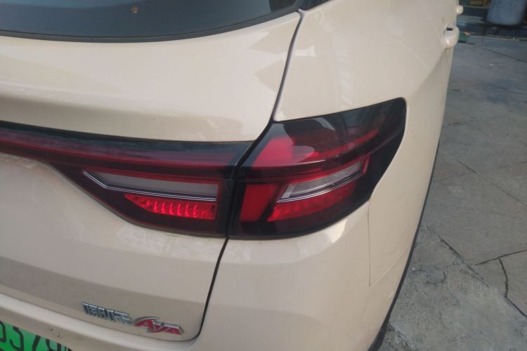 哪吒汽车 哪吒AYA 2023款 401车身外观6006