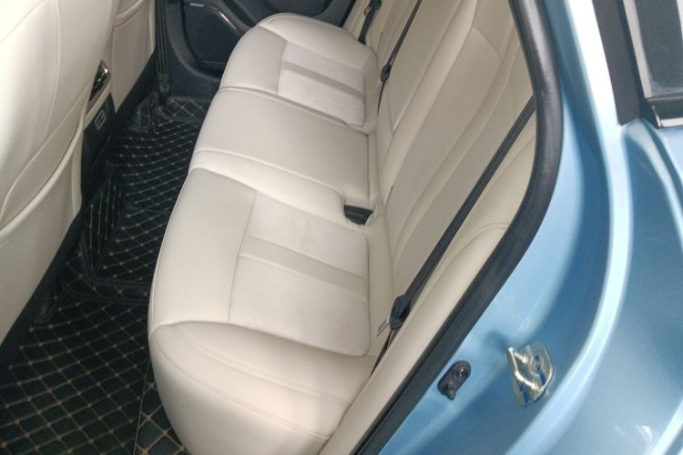 埃安 AION S MAX 2024款 80 星辰版 三元锂中控内饰7004