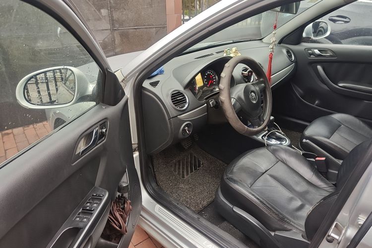 大众 朗逸 2011款 1.6L 自动品雅版中控内饰7003